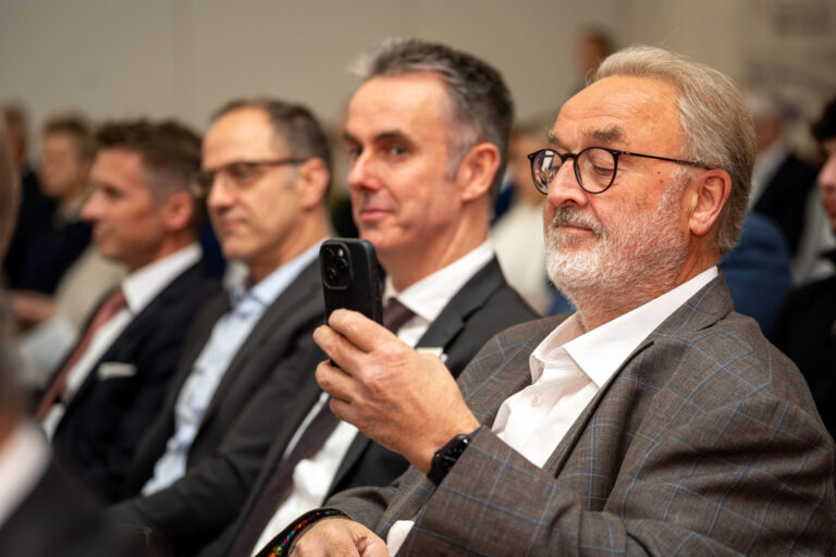 Aufmerksame Zuhörer des Gründerpreis Nordwest